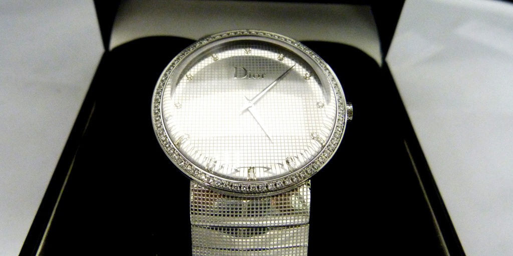 montre-dior-acier-quartz-72-diamants